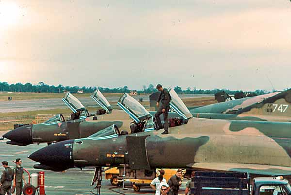 F-4s Danang